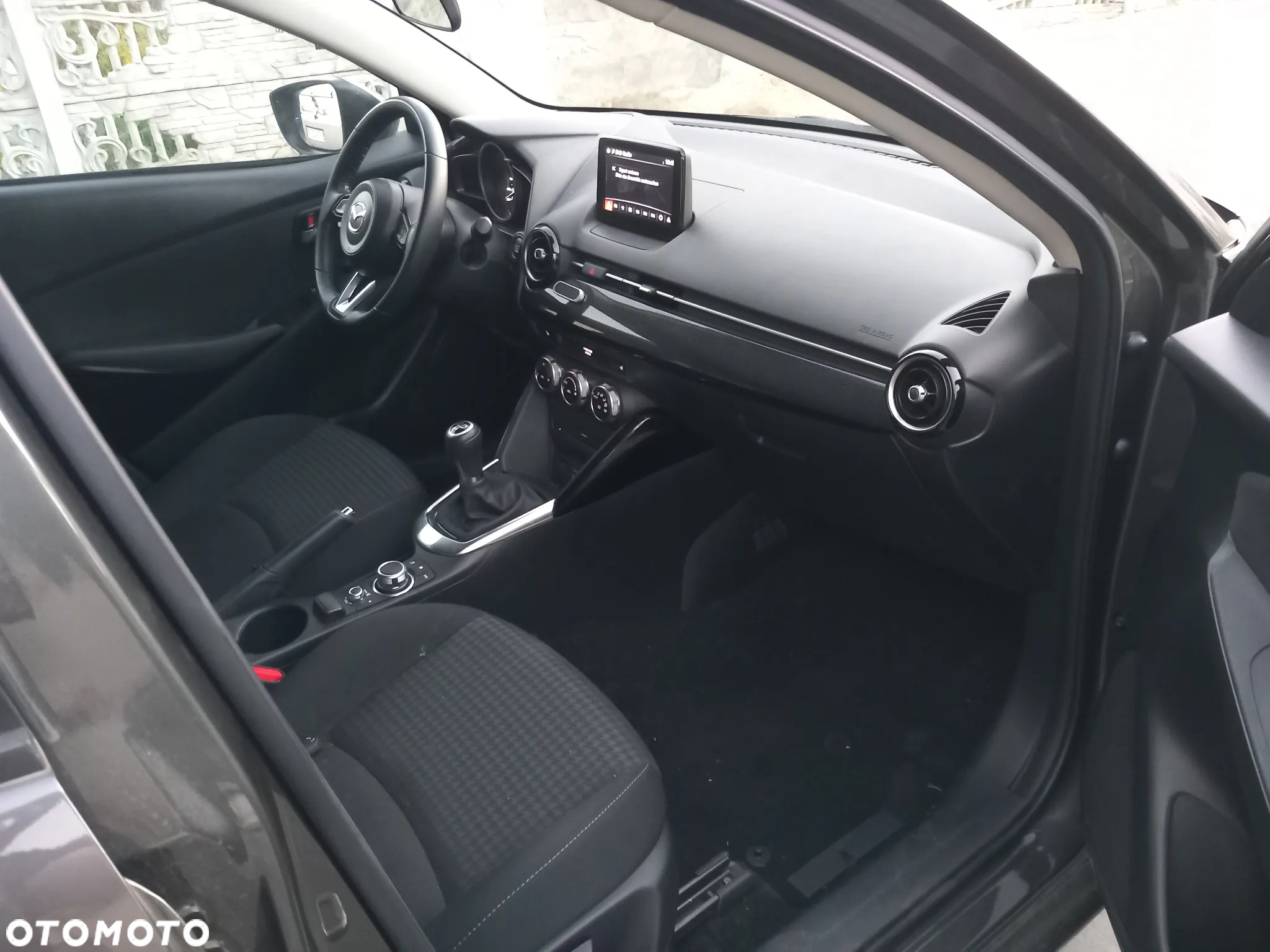 Mazda 2 SKYACTIV-G 90 KIZOKU - 9