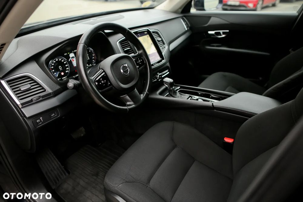 Volvo XC 90 D5 AWD Geartronic Momentum - 18