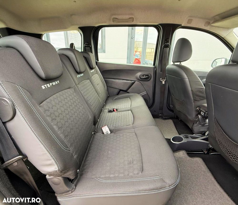 Dacia Lodgy TCe 115 Stepway - 19