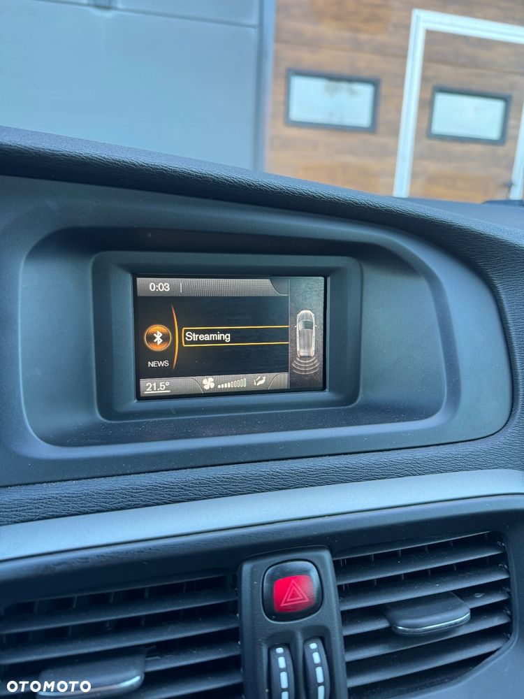 Volvo V40 D2 Drive-E Base - 24