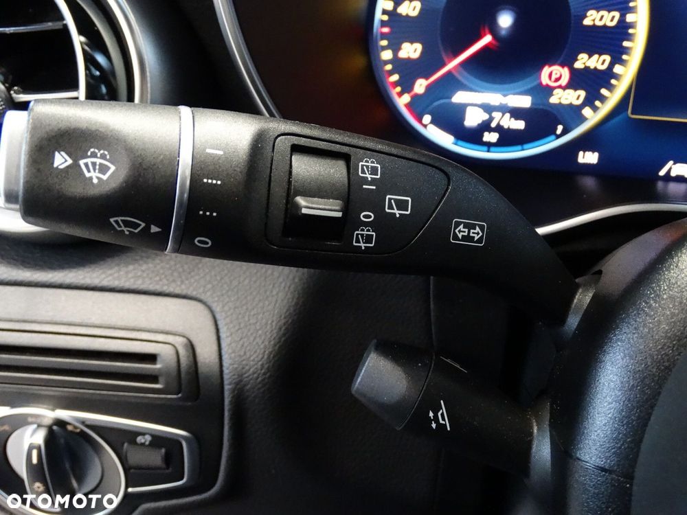 Mercedes-Benz GLC - 27