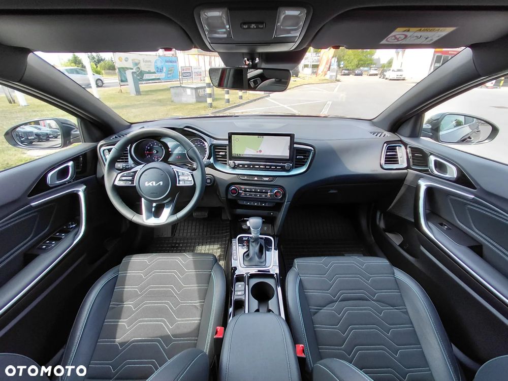 Kia XCeed - 12