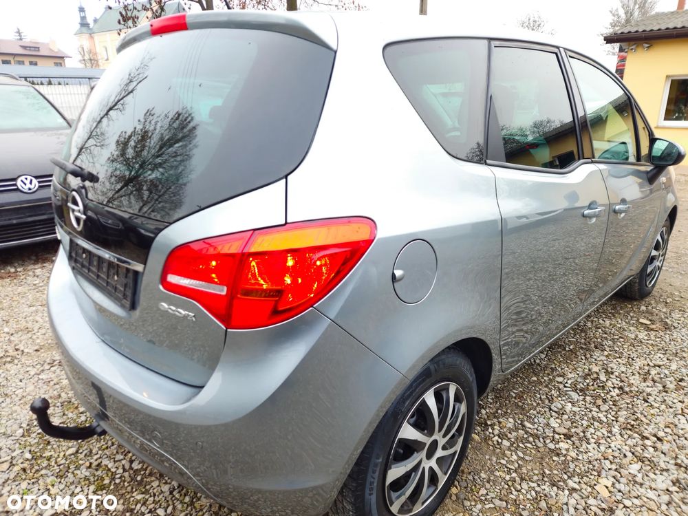 Opel Meriva ver-1-4-design-edition - 4