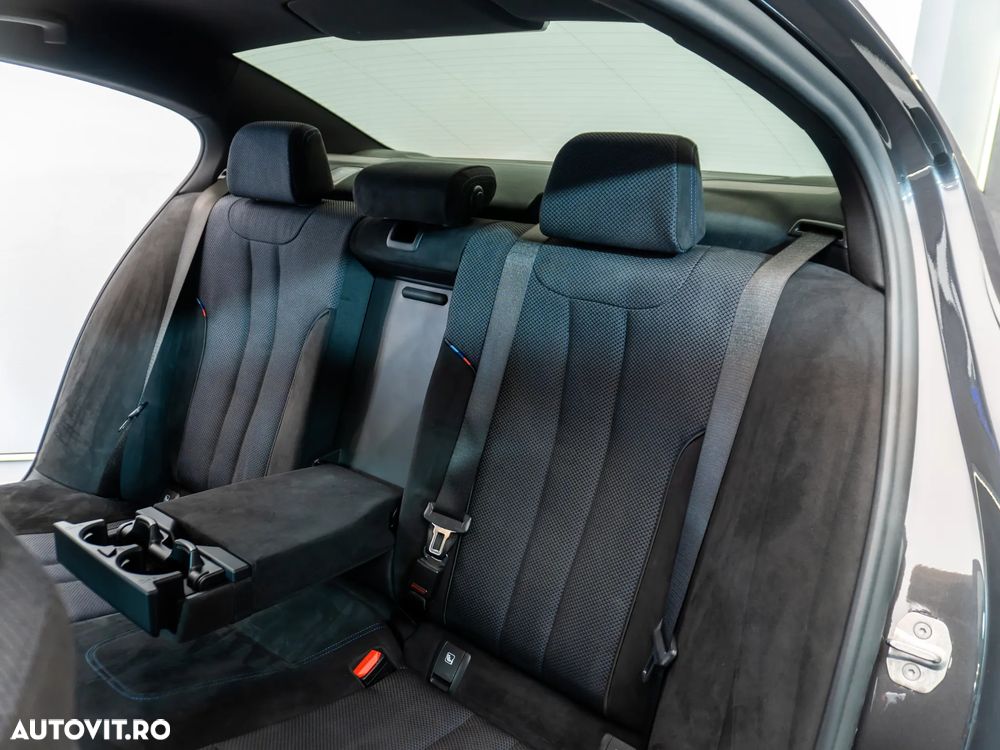 BMW Seria 5 530e xDrive Aut. M Sport Edition - 24