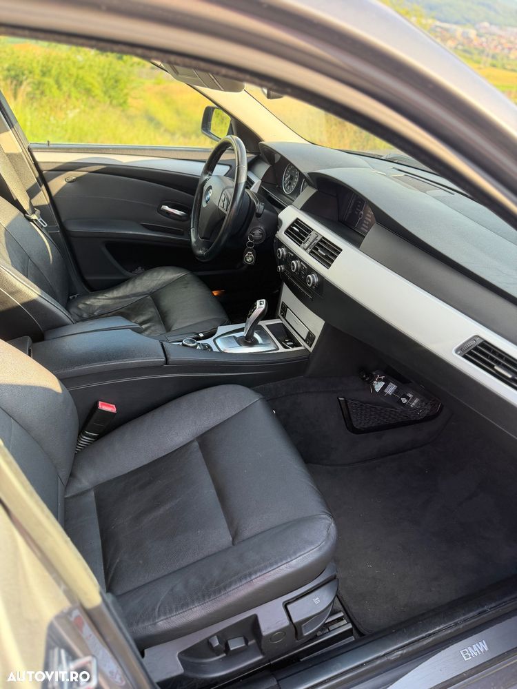 BMW Seria 5 520d Aut. - 7