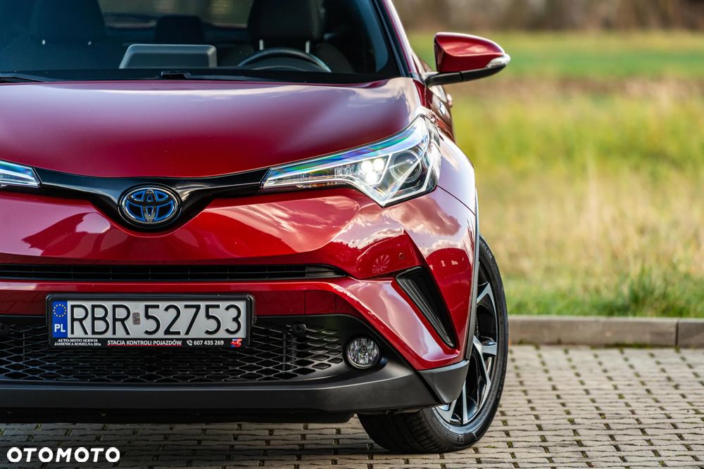 Toyota C-HR - 11