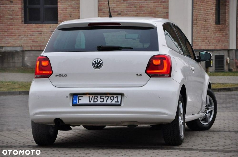 Volkswagen Polo 1.4 Highline - 13