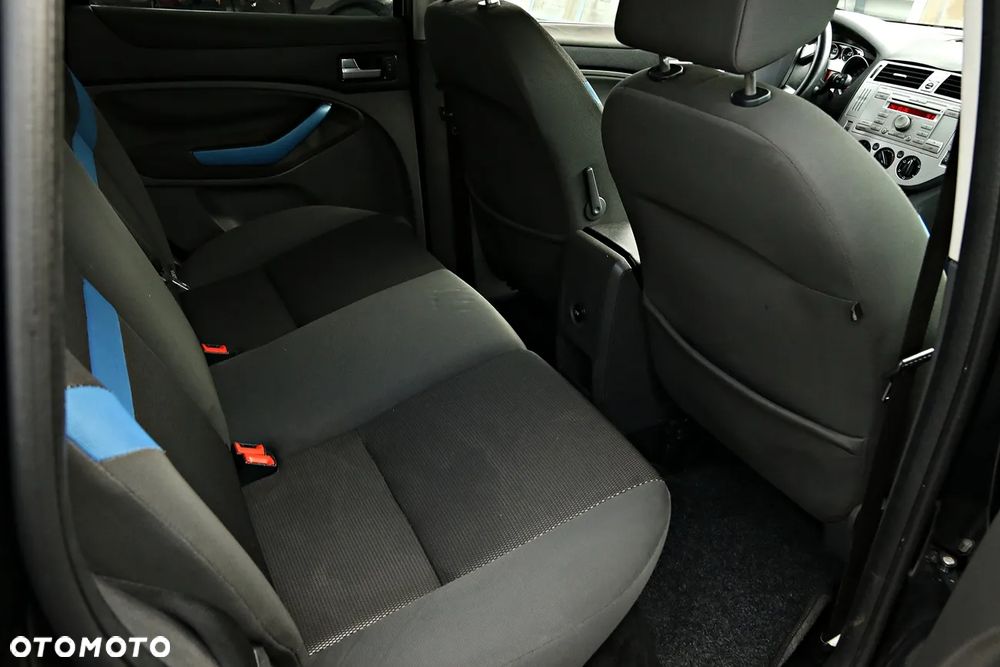 Ford Kuga 2.0 TDCi 2x4 Trend - 32