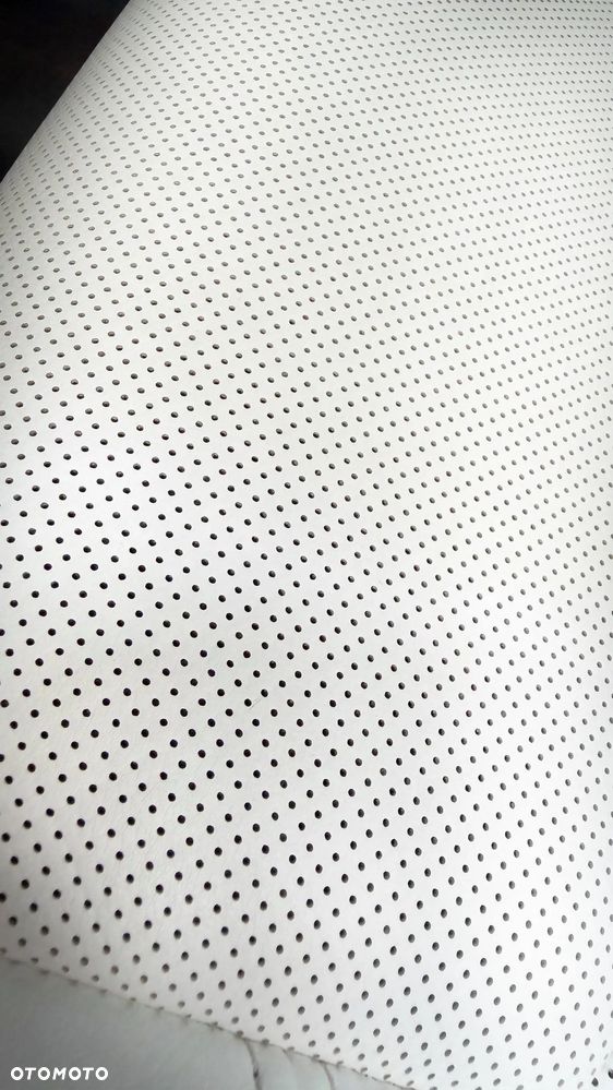 Tesla Model S Long Range - 11