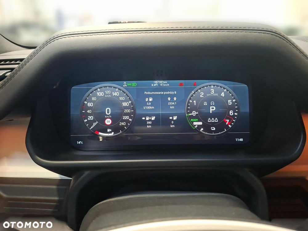 Land Rover Defender - 15