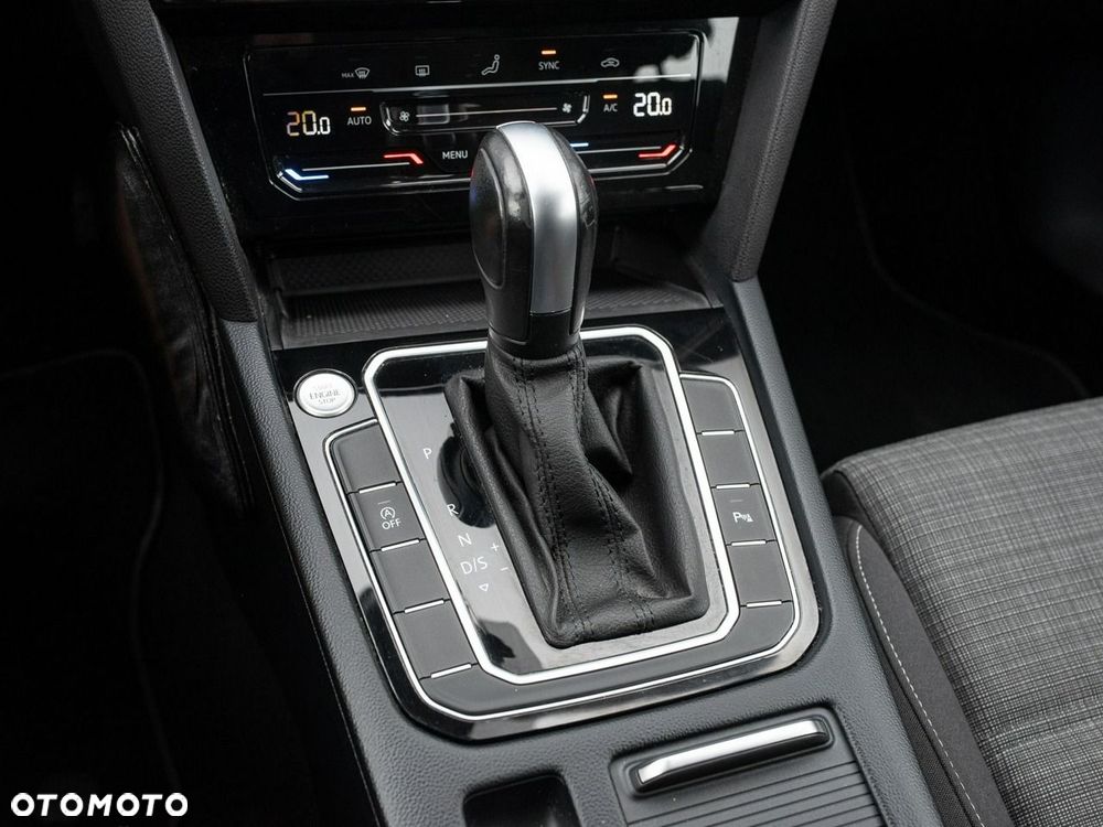 Volkswagen Passat 1.5 TSI EVO Business DSG - 16