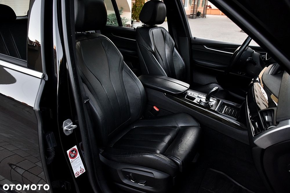 BMW X5 xDrive30d - 33