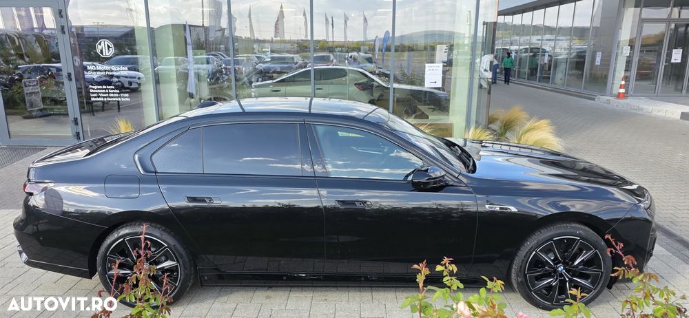 BMW M7 M760e xDrive AT PHEV - 2