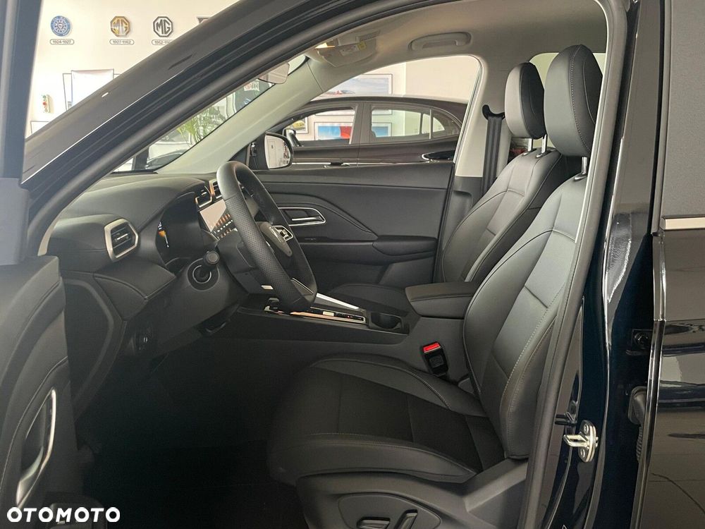 MG ZS Hybrid+ - 11
