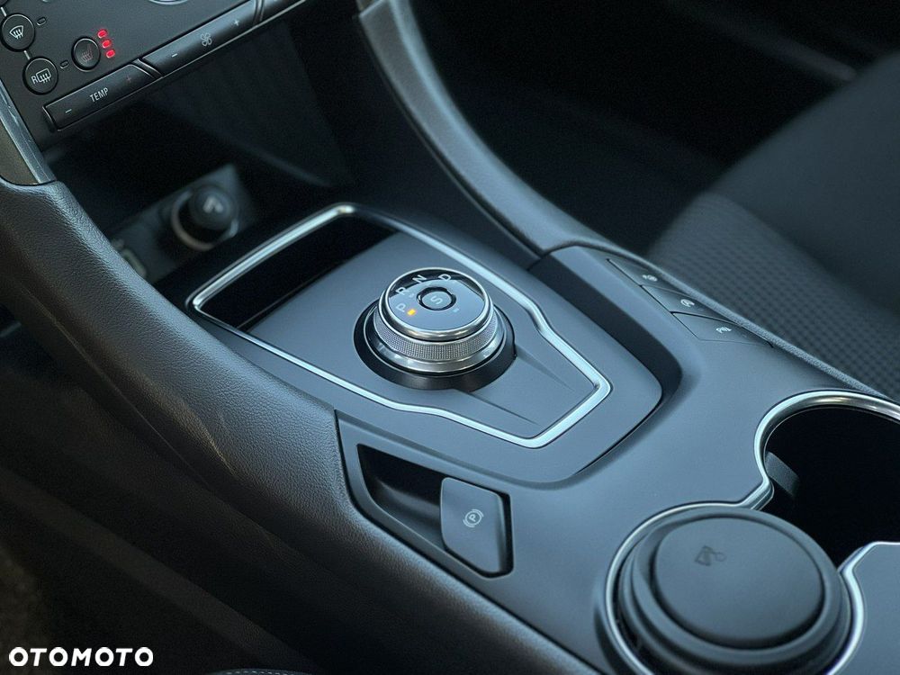 Ford Mondeo 2.0 EcoBlue Titanium - 21