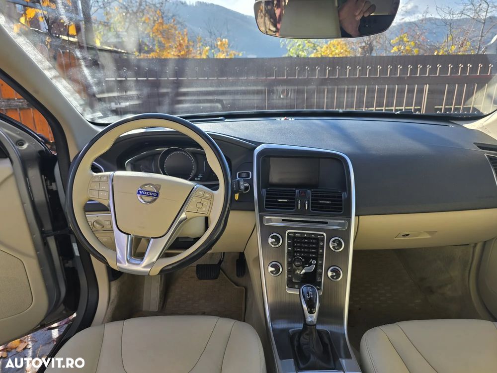 Volvo XC 60 - 4
