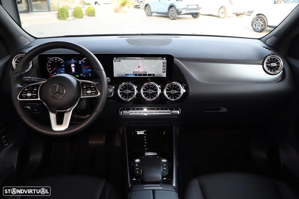 Mercedes-Benz EQA 250+ - 11