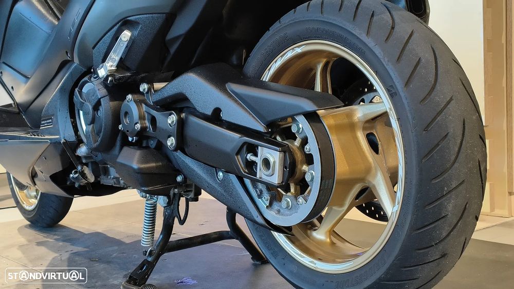 Yamaha TMAX 560 TechMax - 10