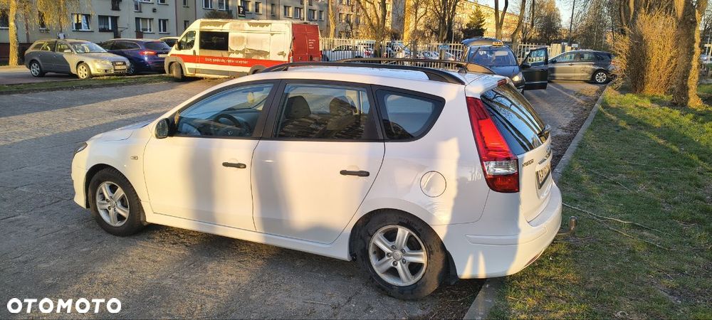 Hyundai i30 i30cw 1.6 Edition Plus - 7