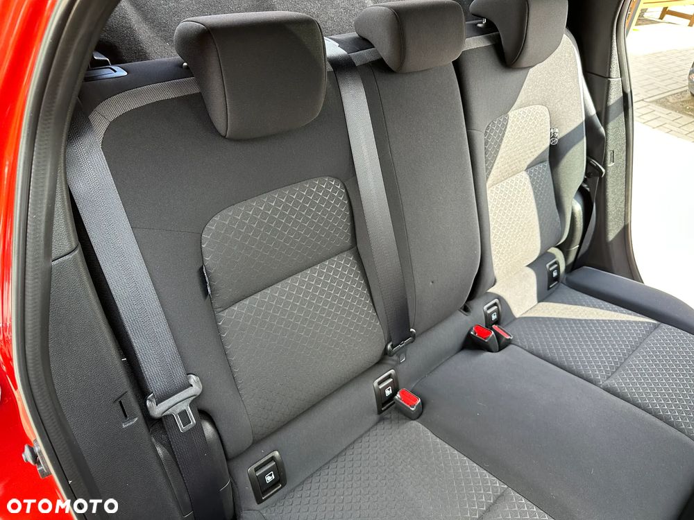 Nissan Juke - 25