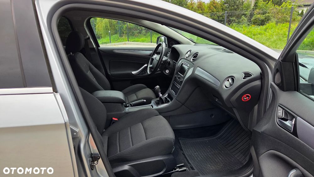 Ford Mondeo 2.0 TDCI Titanium - 21