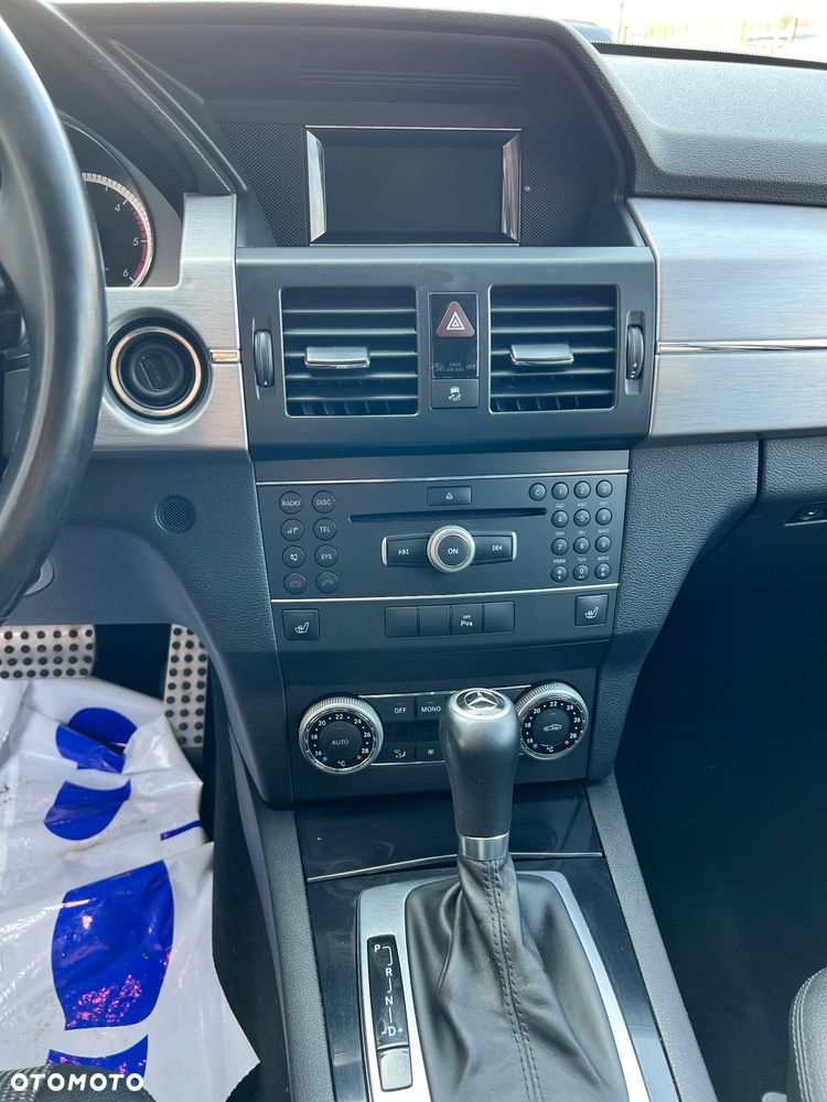 Mercedes-Benz GLK 220 CDI DPF 4Matic BlueEFFICIENCY 7G-TRONIC - 13