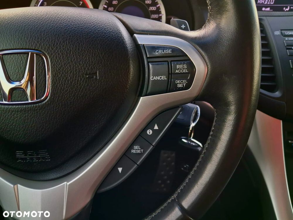 Honda Accord 2.0 Executive - 25