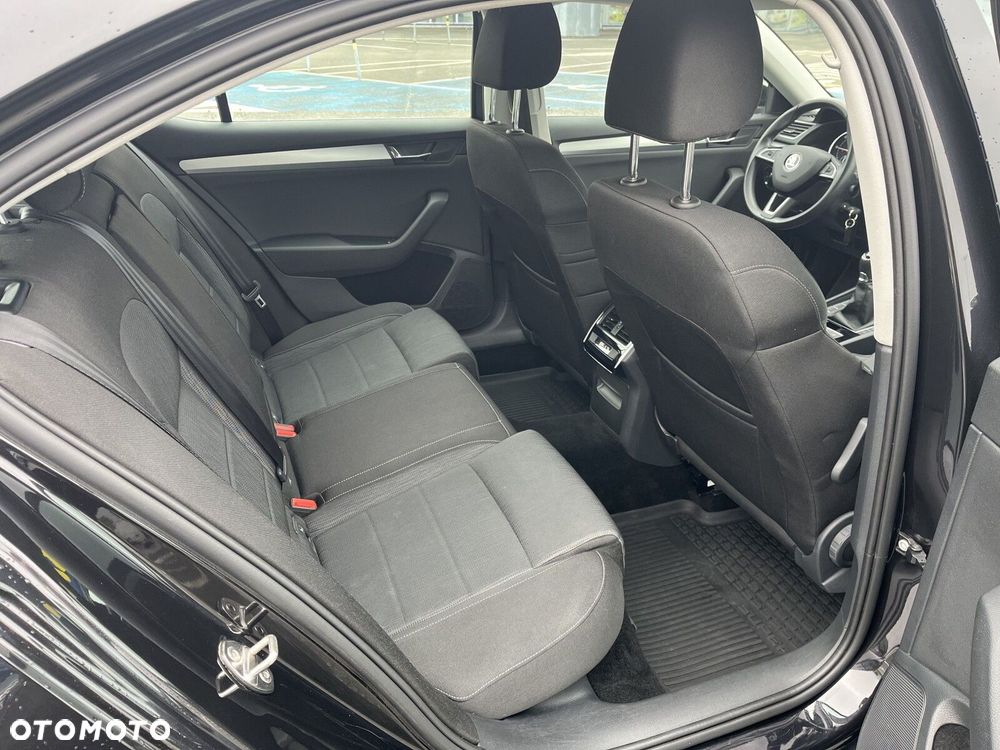 Skoda Superb 2.0 TDI Ambition - 21