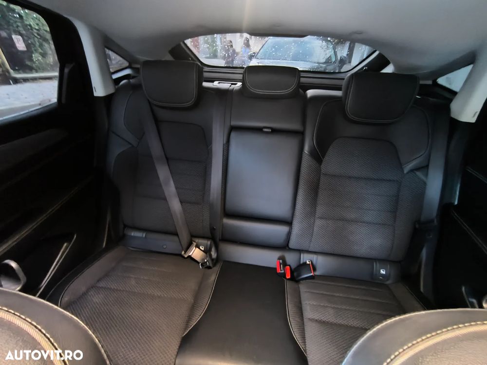 Renault Arkana MHEV 140 EDC Techno - 10