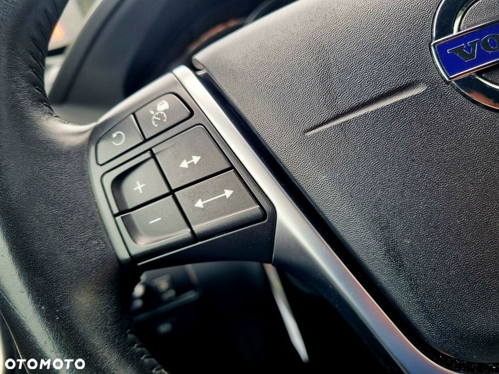 Volvo XC 60 D4 Geartronic Summum - 18