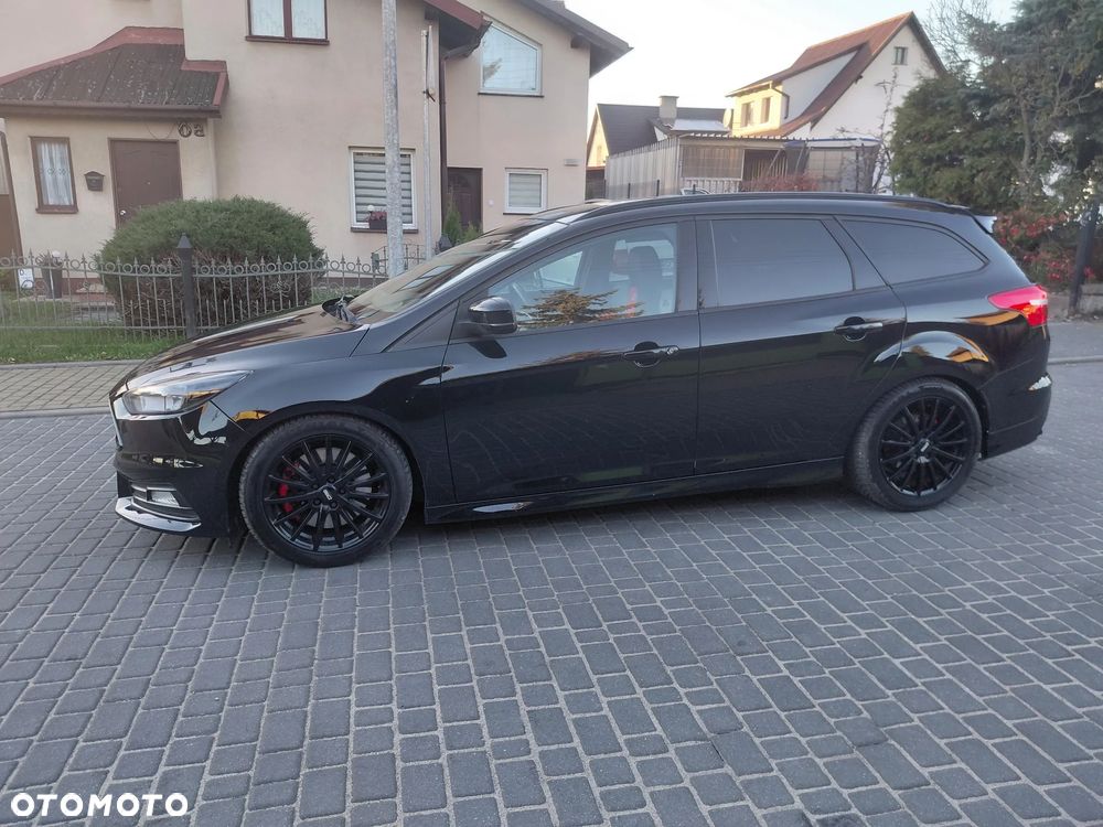 Ford Focus - 11