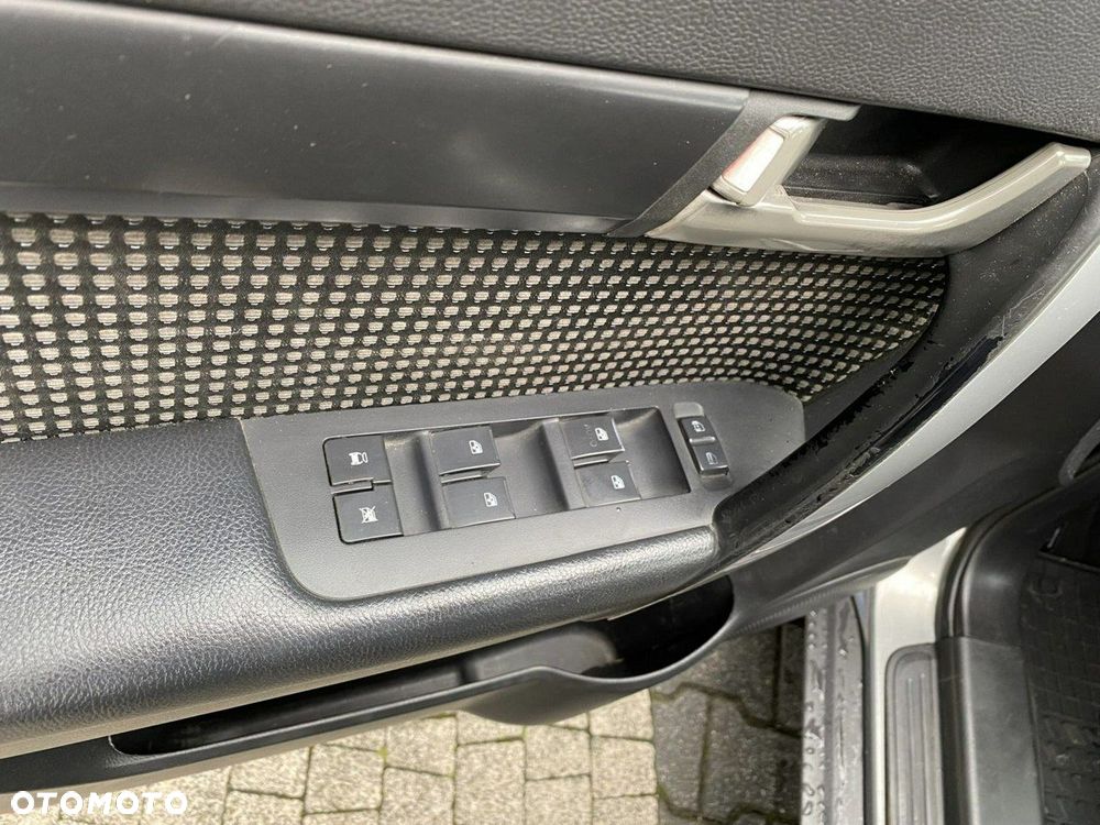 Chevrolet Captiva 2.0 2WD 5 Sitzer LS - 15