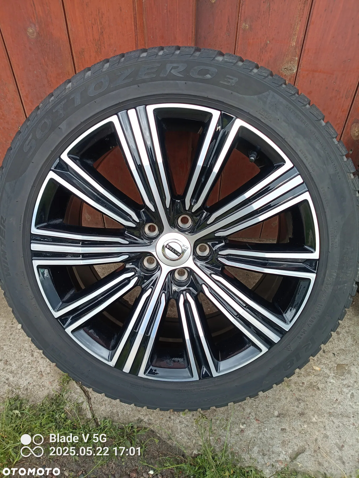 Felgi z oponami zimowymi 235/45 R18 Volvo V60 S60 R-Design - 2