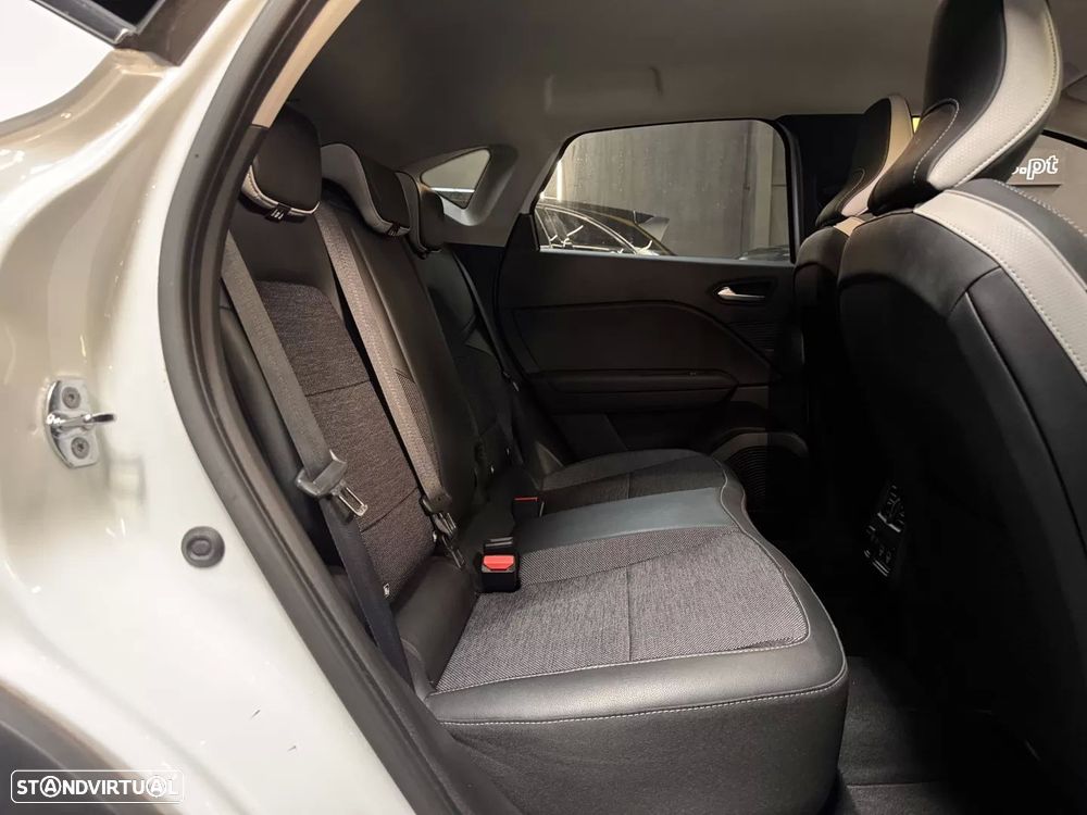 Renault Captur 1.6 E-Tech Plug-In Intens - 23