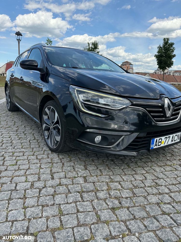 Renault Megane ENERGY dCi 110 EDC BOSE EDITION - 6