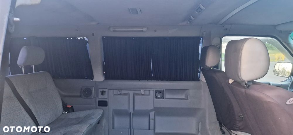 Volkswagen Multivan Standard - 6