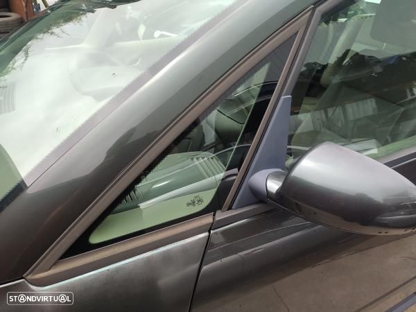 Vidro Pequeno Porta Frente Esquerdo Audi A2 (8Z0) - 1