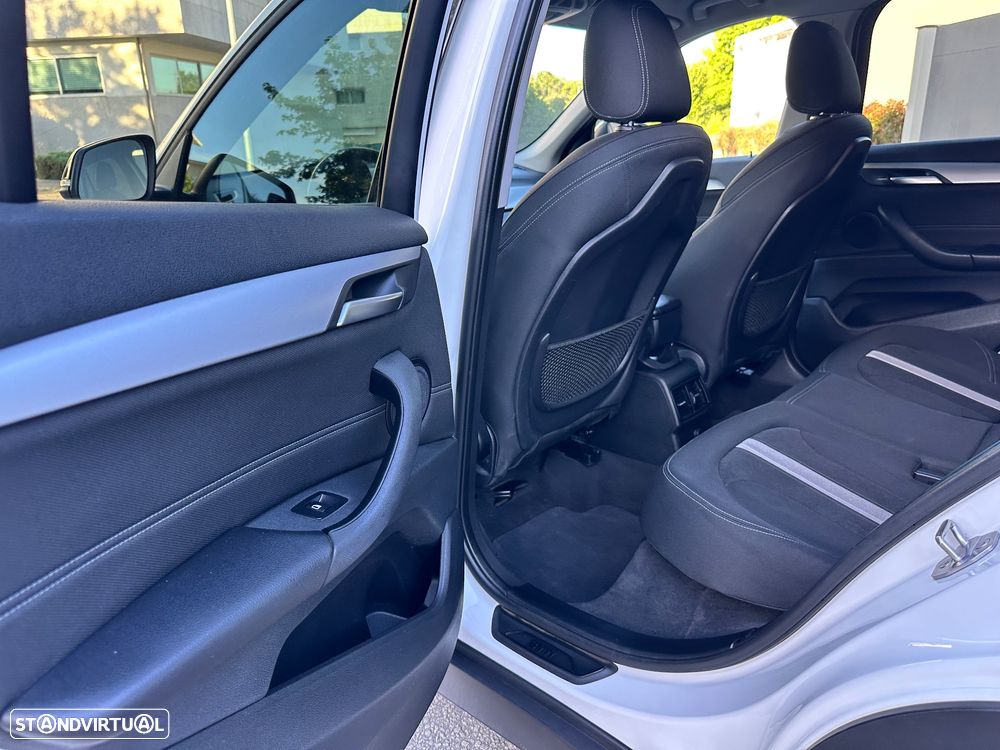 BMW X1 18 d sDrive Auto Line Sport - 28