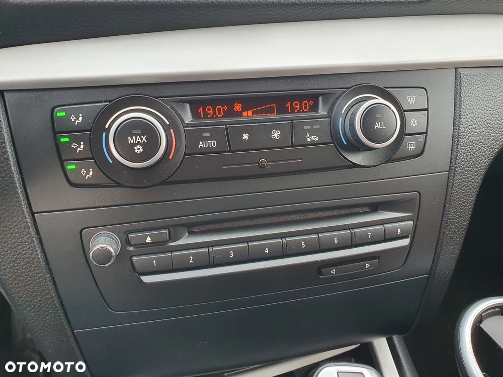 BMW Seria 1 118d - 14