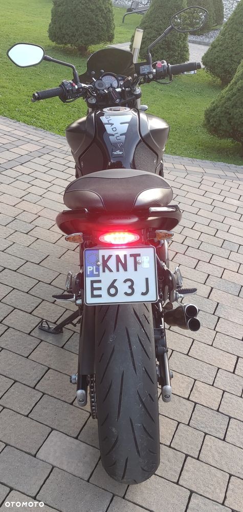 Suzuki Gladius - 5