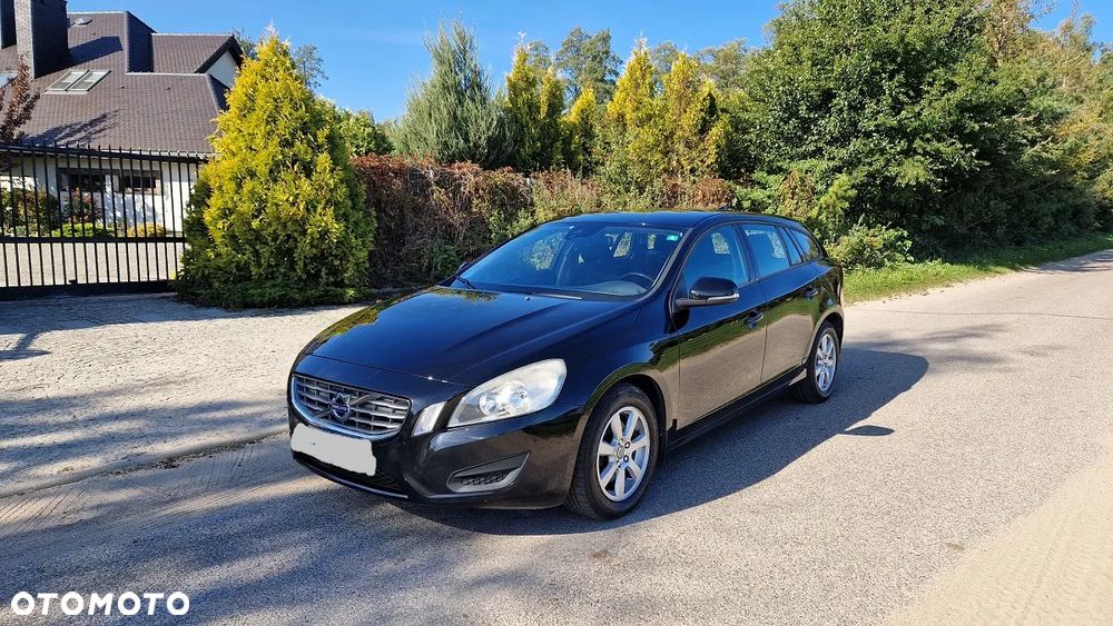 Volvo V60 D2 Momentum - 14