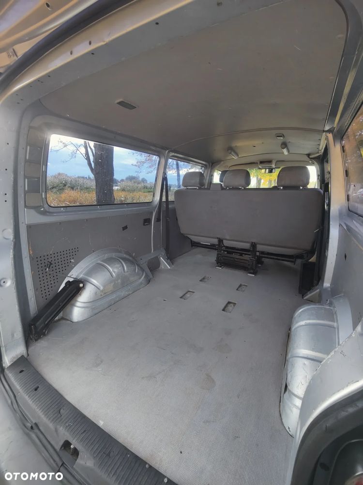 Volkswagen Transporter T5 TDI L2 Max - 9