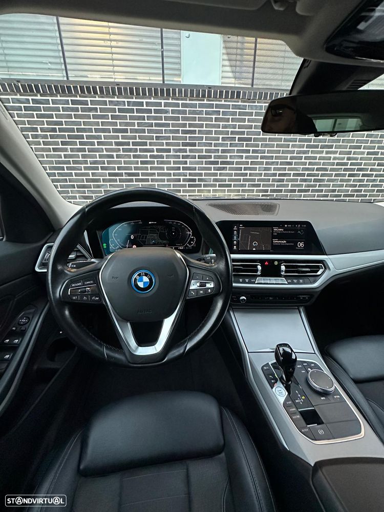 BMW 330 e Touring Corporate Edition Auto - 20