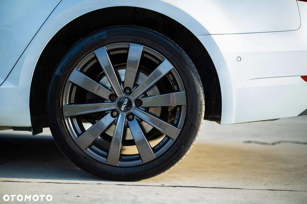 Audi A4 2.0 TDI clean diesel Multitronic - 15