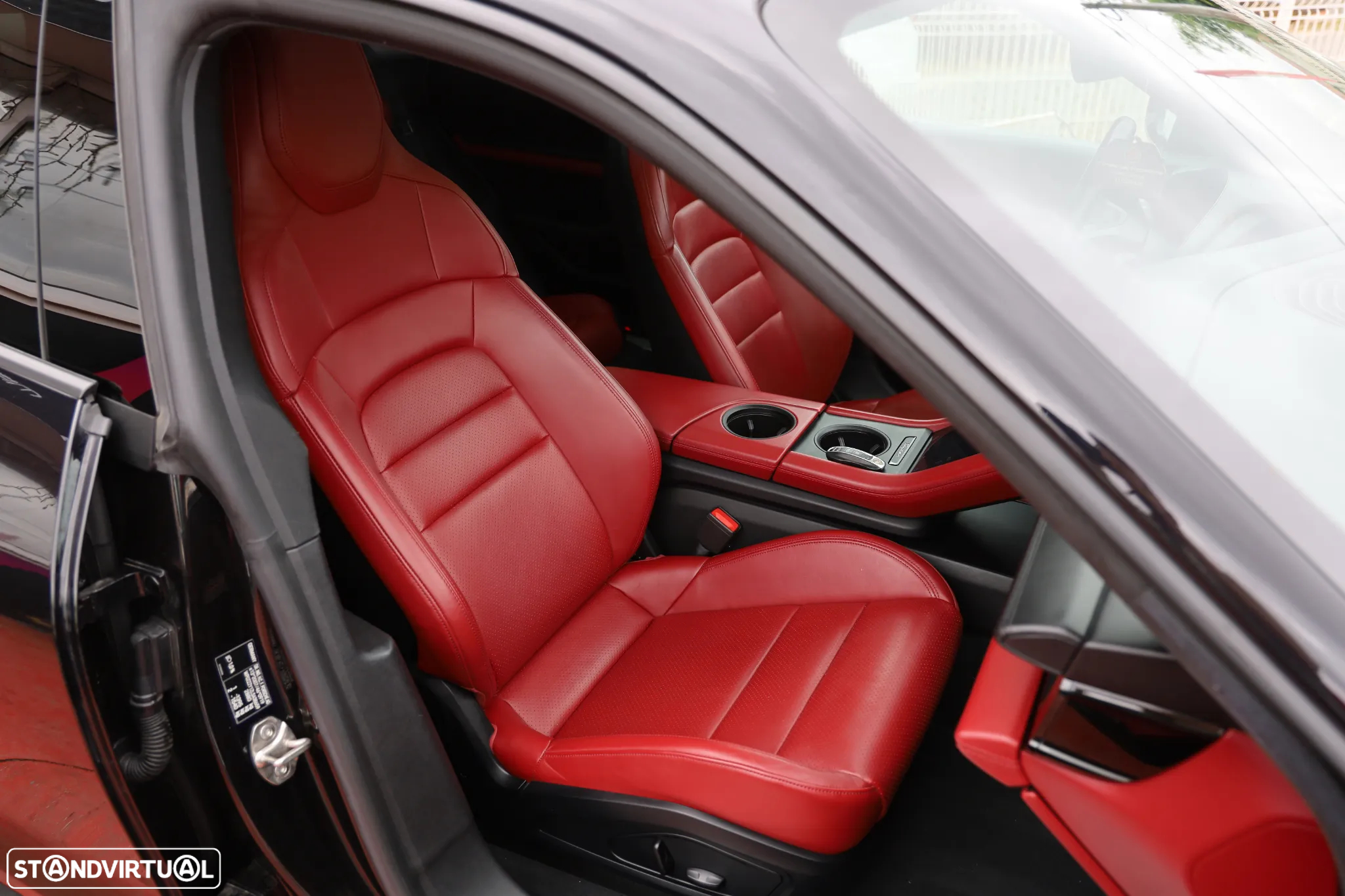 Porsche Taycan 4S - 9