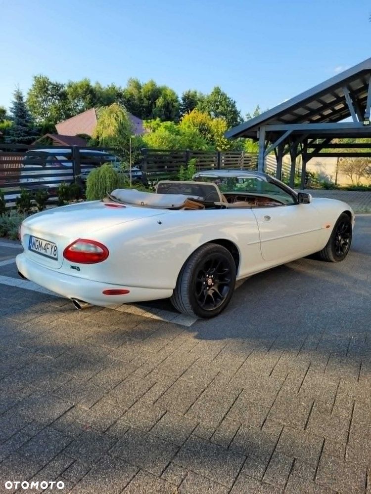 Jaguar XK8 - 7