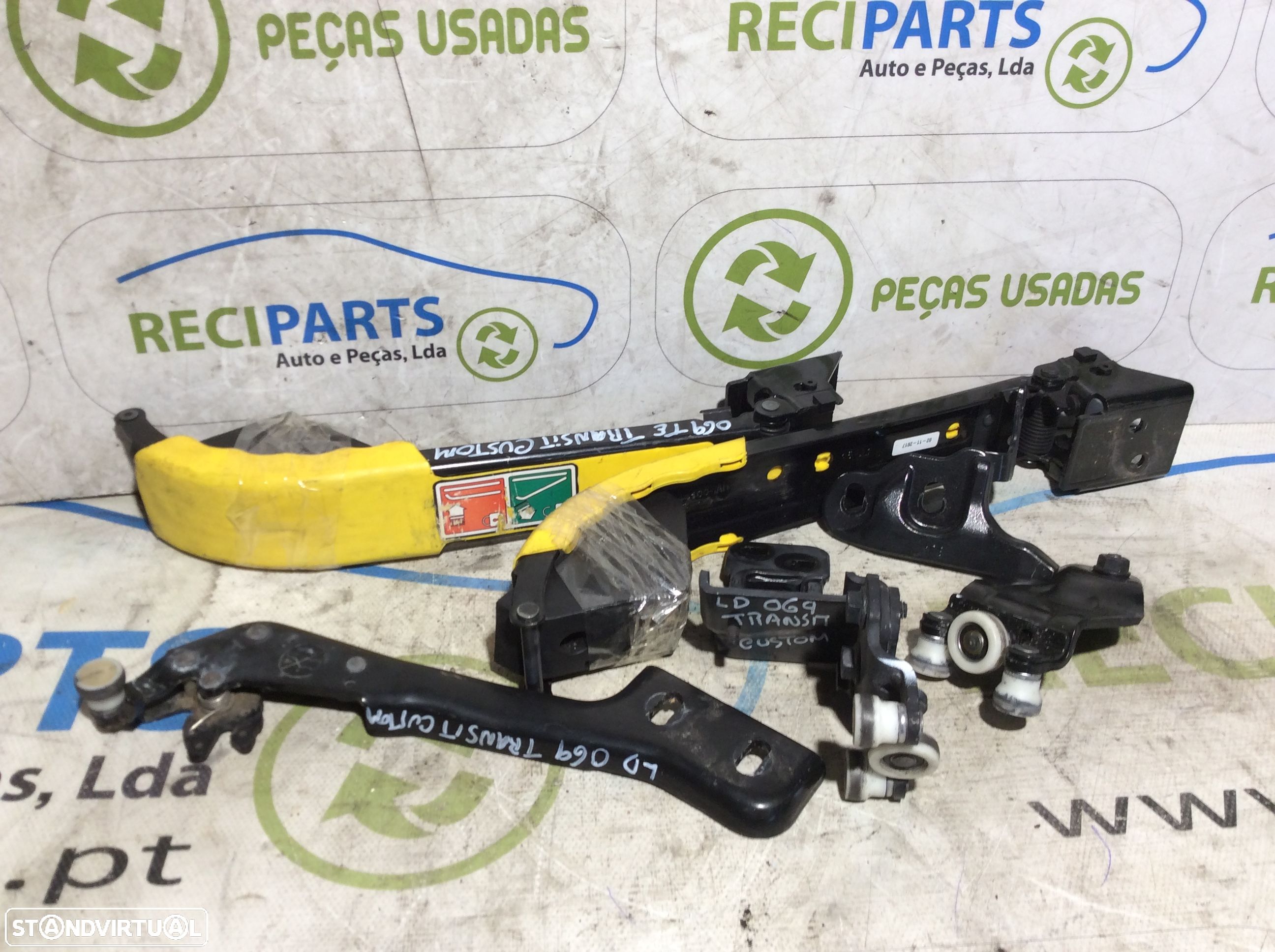 Esticador e carrinho de porta Ford Transit Custom 2014 - 1