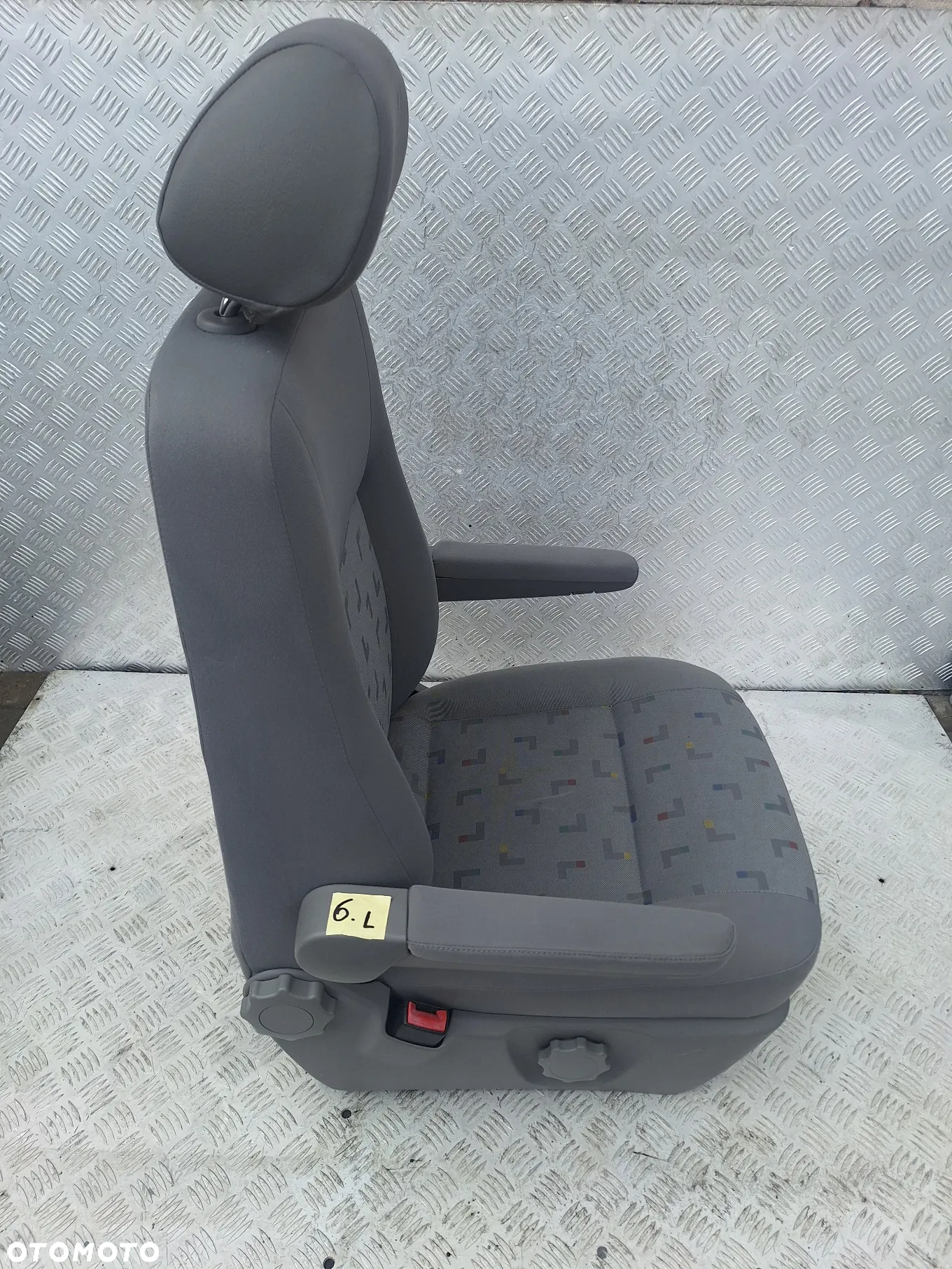 FOTEL LEWY PRZÓD KIEROWCY PODŁOKIETNIKI VW TRANSPORTER T5 CARAVELLE - 2