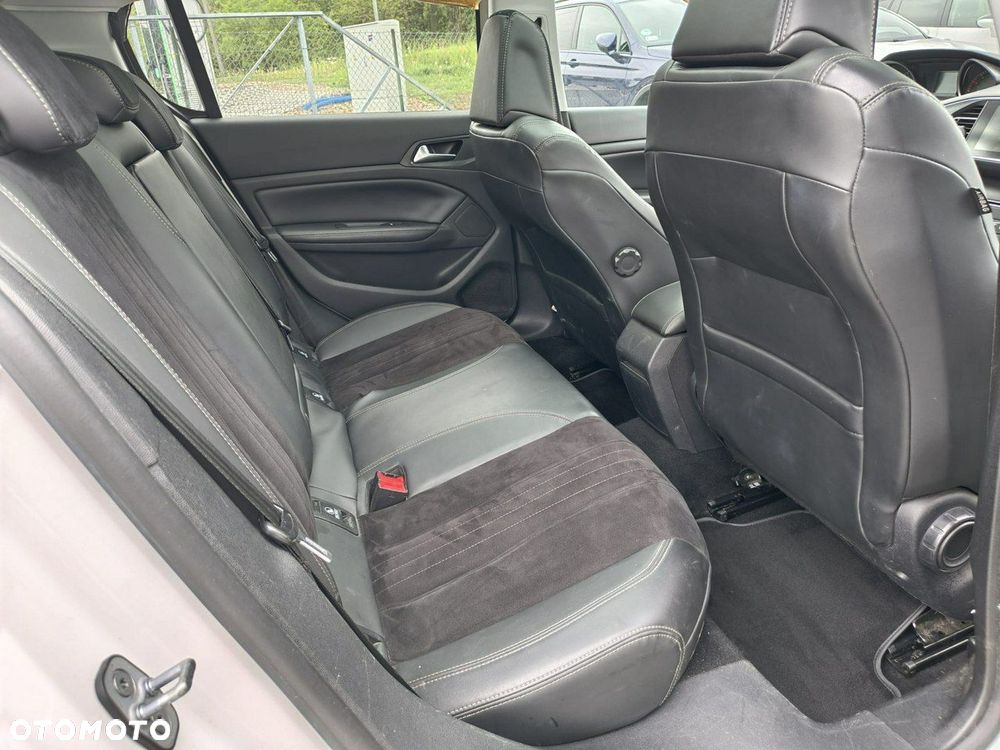 Peugeot 308 - 36
