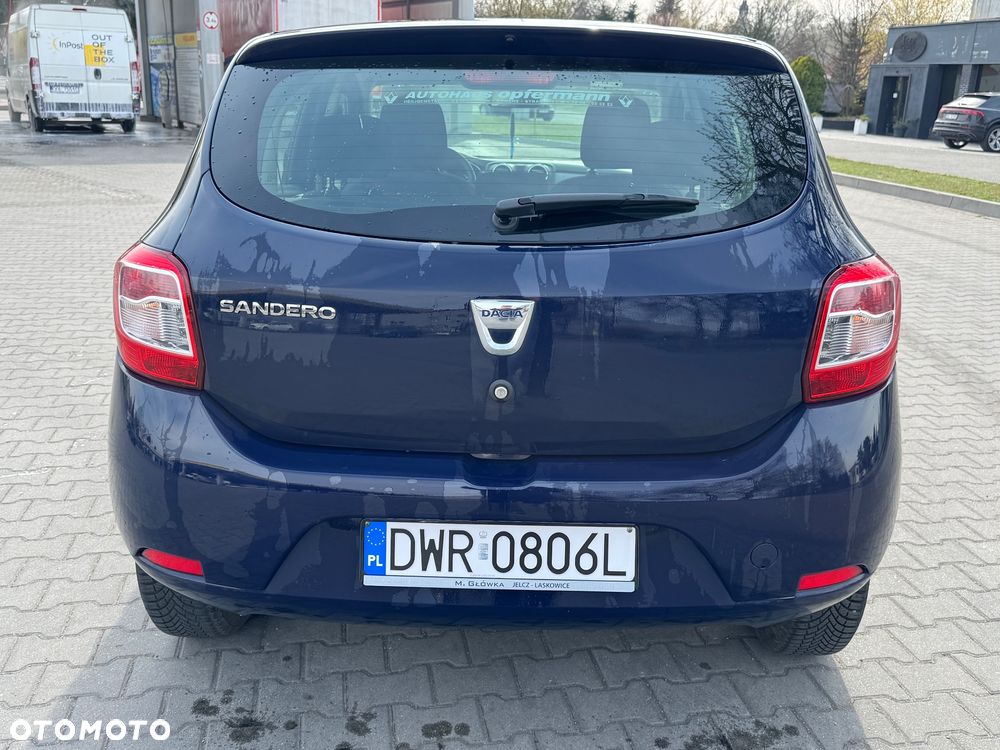 Dacia Sandero 1.2 16V 75 Essentiel - 4